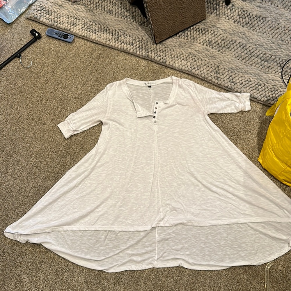 High-low triangle tshirt dress